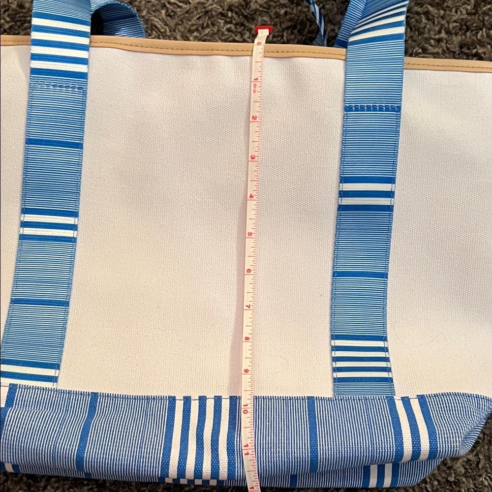 Vineyard Vines Striped Blue and Cream Tote - Picture 9 of 10